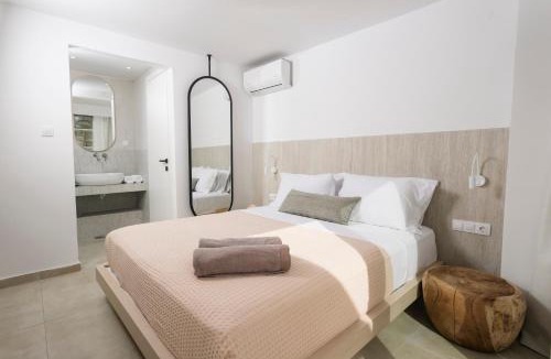 Pefkochori Apartment | NŪSA suites & villas