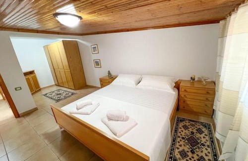 Tirana Villa | Vila Tirana 98