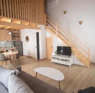 Khalkis Apartment | Old town lofts