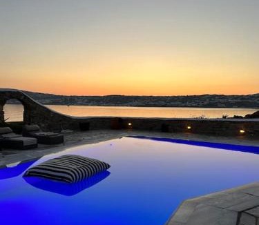 Kanalia Villa | Stay Waterfront - Stunning 6 bedroom Villa Annita with Pool