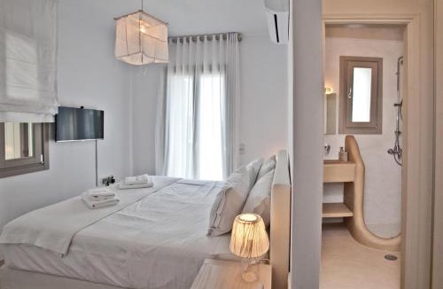 Tinos House | White Tinos Luxury Suites