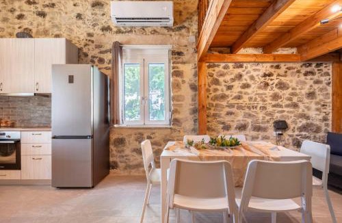 Laranion House | Villa Emilia