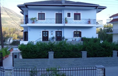 Perama House | Garden Villa