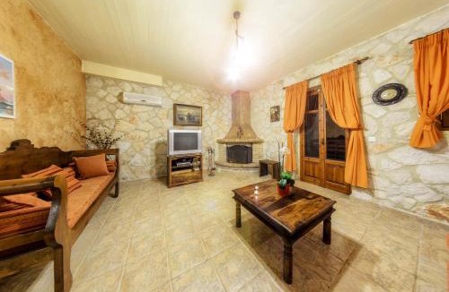 Akrotiri Villa | Parys Villas