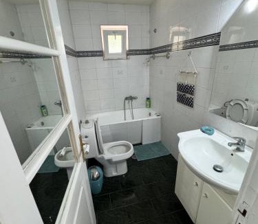 Myrina House | 90m2 2 Bedroom Apartment in Myrina Center - Port of Myrina