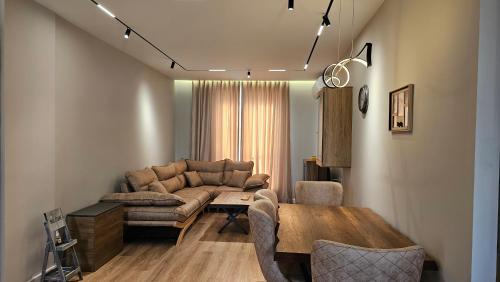 Kamez Apartment | Tirana Airport Apartment