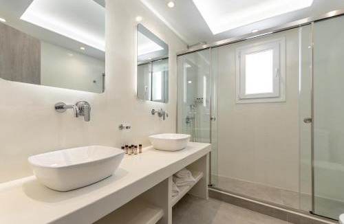 Plaka Villa | Villa Margarita 3 Bedroom Villa with Private Pool and Sea View