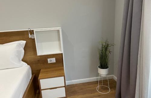 Tirana Apartment | Rooms Hotel Andy