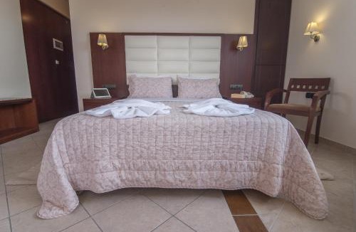 Chalcis Hotel | Almira Mare