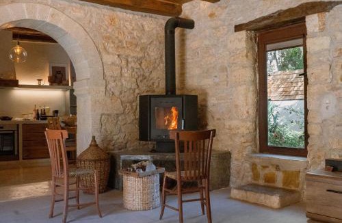 Melidoni Villa | Antama Living, Luxe Stonehouse with Pool & BBQ