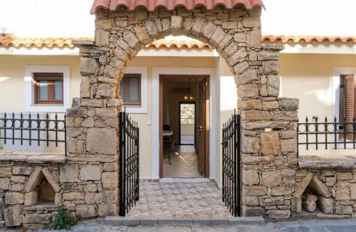 Akoumia House | House of Papadogiannis