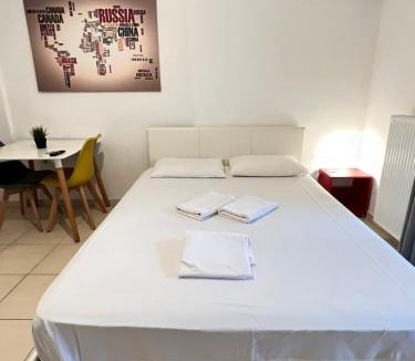 Pallini Apartment | Jacuzzi studio close to athens airport!