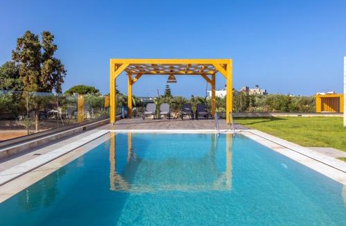 Analipsi Villa | Villa Sandi with Private Pool