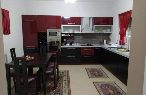 Ishem House | Vacation Home in Gjiri i Lalëzit, Lalëz, Durrës