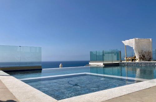 Koutsounari Villa | Zax sea view villas heated Pool retreat