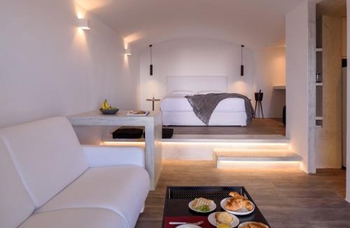Imerovigli Apartment | LF Suites & Villas