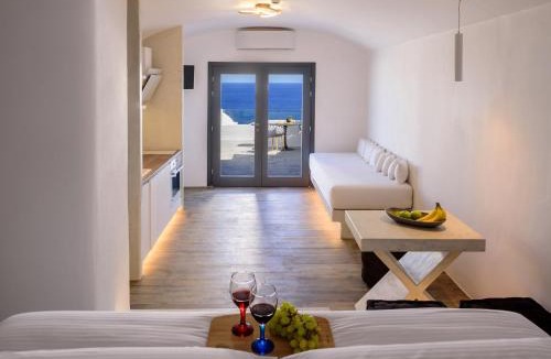 Imerovigli Apartment | LF Suites & Villas
