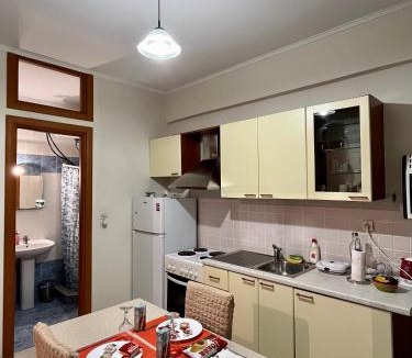 Mesolongi Apartment | Pinpoint Rooms