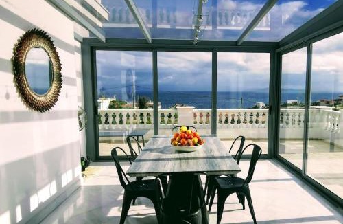 Rafina Villa | The White House Beach Villa