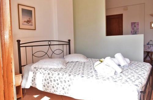 Ermoupoli Apartment | Siel Oneiro House