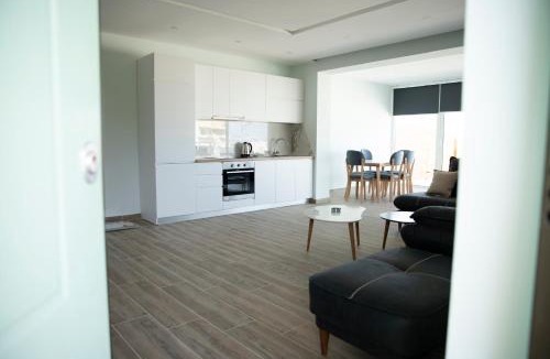 Shkembi i Kavajes Apartment | LR apartment 2-bedrooms beautiful sea view