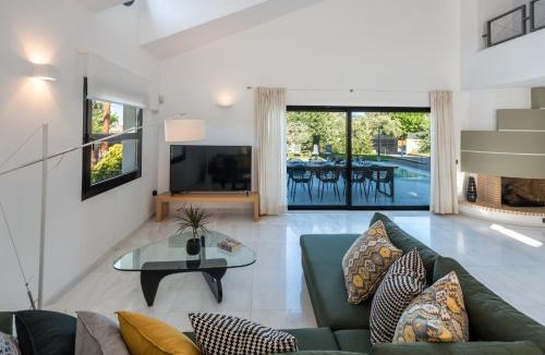 Vamvakopoulo Villa | Gregory's Private Luxury Villa Chania with Heated Pool & Gardens