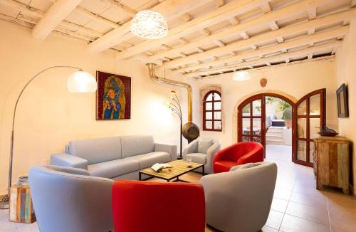 Old Town Rethymnon Villa | Byblos villa walking distance to Everything with Private Pool & BBQ
