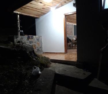 Elbasan Hostel | Bujtinat Skenderi Gjinar