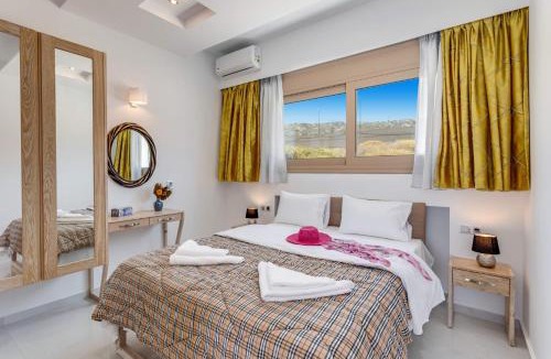 Hersonissos Centre Villa | Villa Kery by Villa Plus