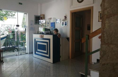 Kamena Vourla Apartment | Hotel Fotini