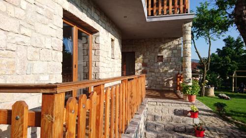 Moscopole Bed & Breakfast | Bujtina SHKODRANI