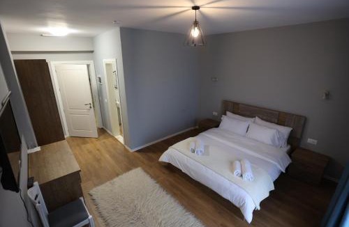 Korce Hotel | House of Horses Shtepia e Kuajve