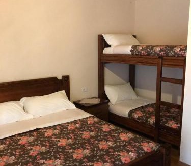 Jala Hostel | Bujtina Hadër Xhebro