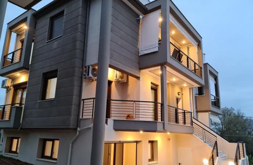 Polygyros Villa | Lirtzis Luxury Villa
