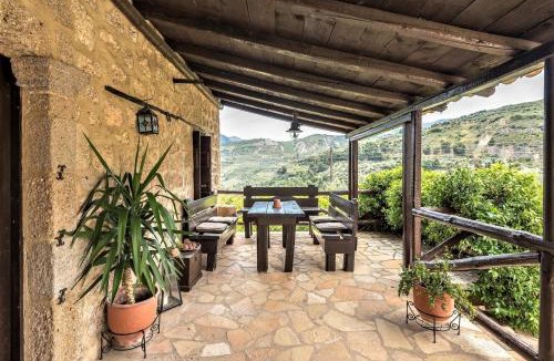 Egira House | Ampelos Estate