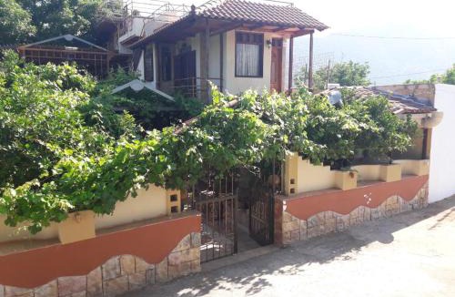 Melidoni Apartment | VLASSIS APTS -ΜΕΛΙΔΟΝΙ-ΔΙΑΜΕΡΙΣΜΑ ΒΑΣΙΛΙΚΗ