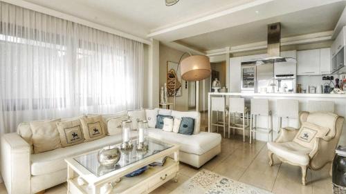 Kassandra Villa | Five-Star Luxury Pool Villa, Elani