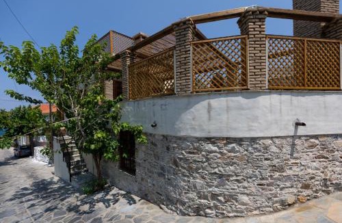 Agios Konstantinos Villa | Villa of the old olive oil factory