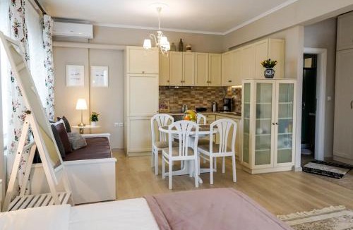 Orestiada Apartment | Dream Studios