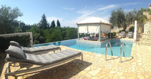 Vlachopoulatika House | Opera House Paxos