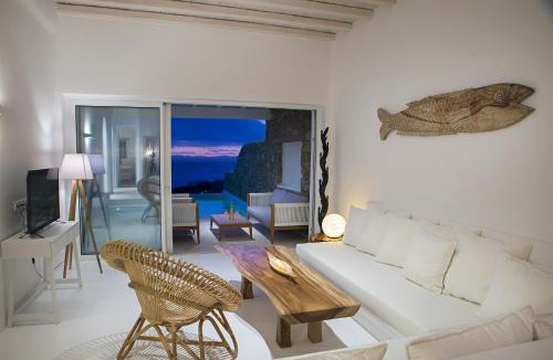 Faros Armenistis Apartment | VILLA ATHENA- Private Pool- Amazing Aegean View