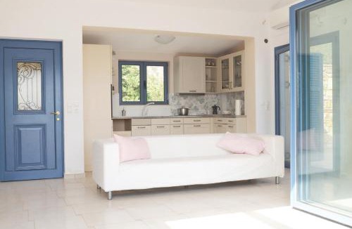 Kymi-Aliveri Apartment | blueline guesthouse