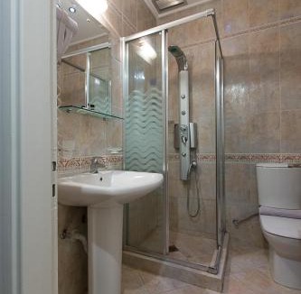 Lokroi House | Flisvos Rooms