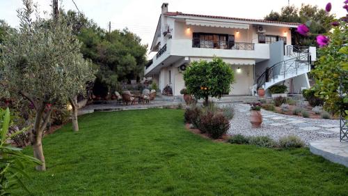 Isthmia House | The House of Art