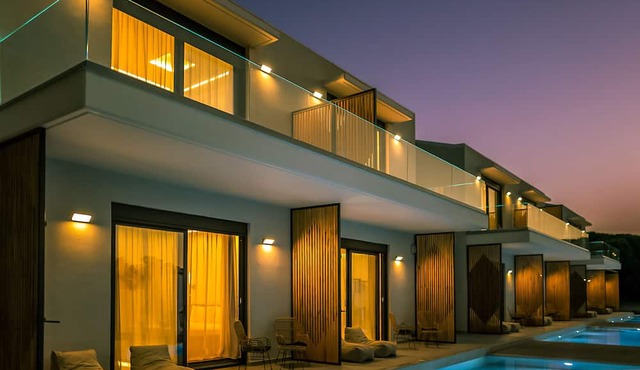 Salt Boutique Hotel in Ilida