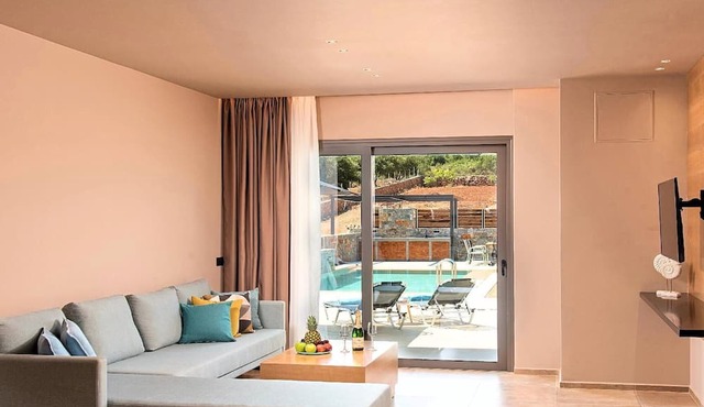 Sissi Lux Maxima Villas 2 Private Pools,