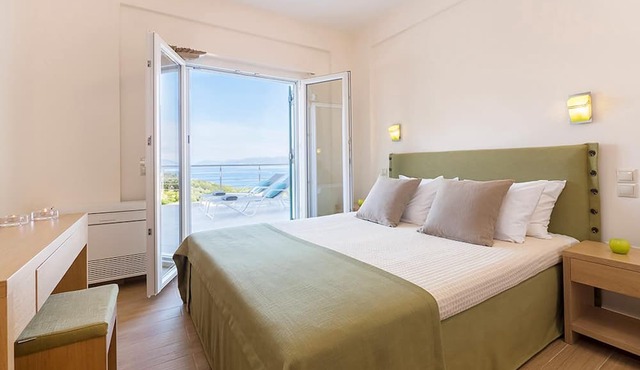 Casa di Maura - 3 Bedroom Contemporary House With Stunning sea Views in Meganisi