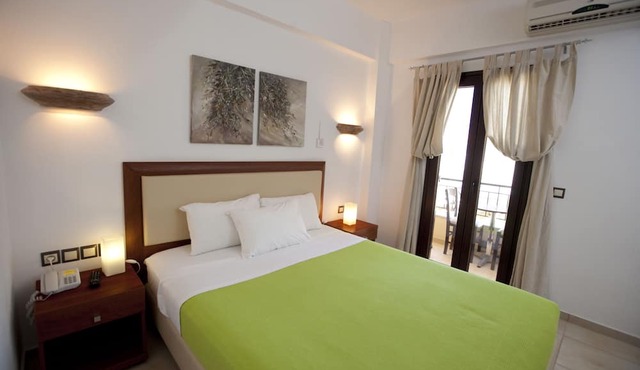 Berdoussis Hotel in Elafonisos