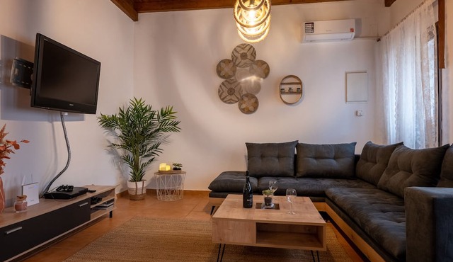 Walnut Tree Villa Ano Archanes-10km From Heraklion
