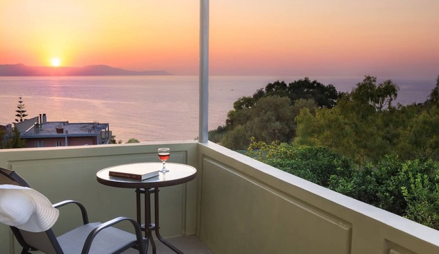 Koralia - Chania's Card Postal Villa Majestic View